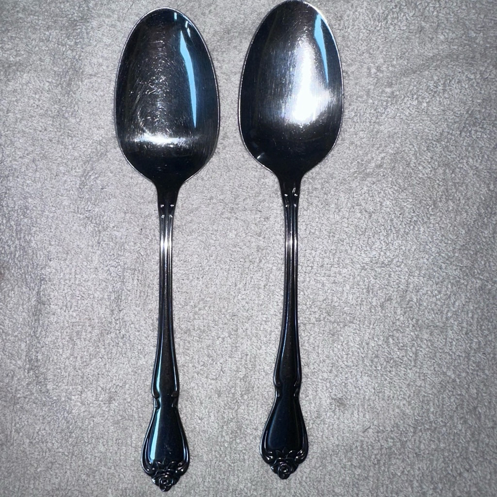 Oneida Arbor Rose
Stainless True Rose 1881
Rogers Ltd Silverware
Flatware Spoons
